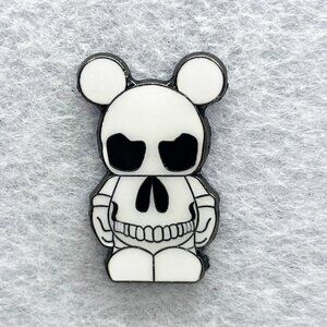 🔮 5/$25 Disney Mickey Vinylmation Jr Skull Pin‎